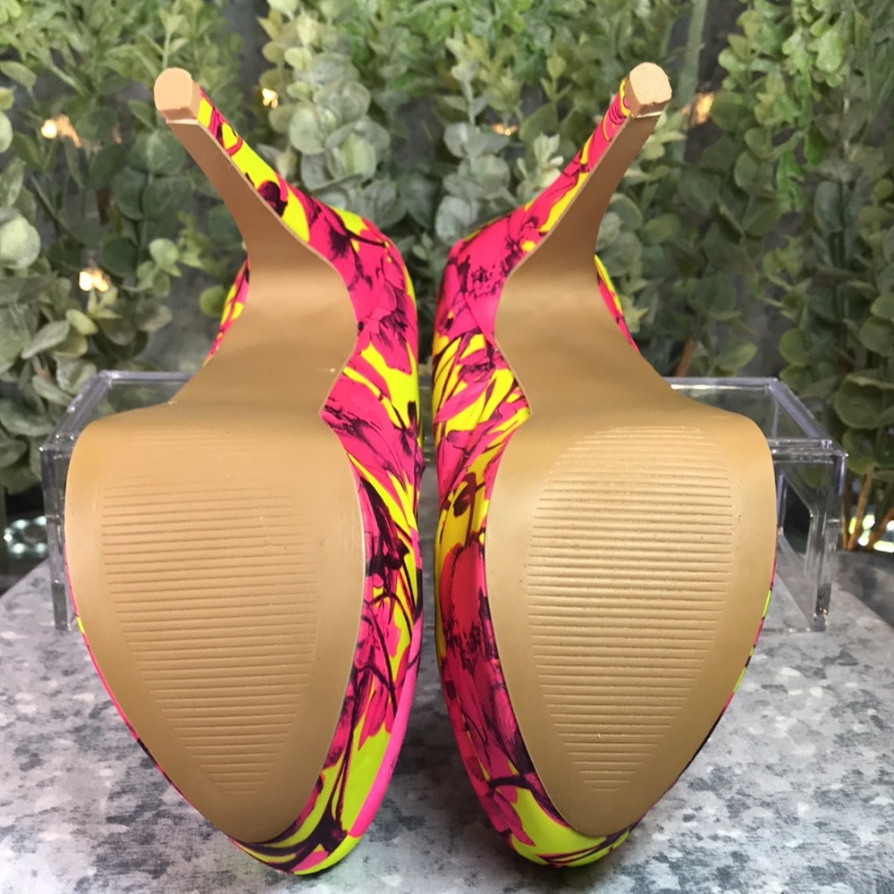 Women’s Size 6.5M Charlotte Russe Neon Pink & Yellow 5” Heels w/1.5” Platform - Picture 8 of 10